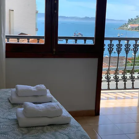 Lb, Vistas A La Ria Apartment *