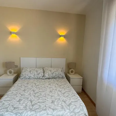 Lb, Vistas A La Ria Raxo