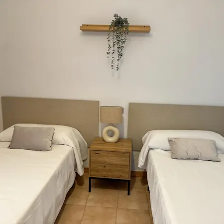 Lb, Vistas A La Ria Appartement