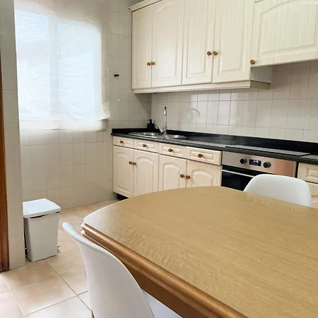 Lb, Vistas A La Ria *