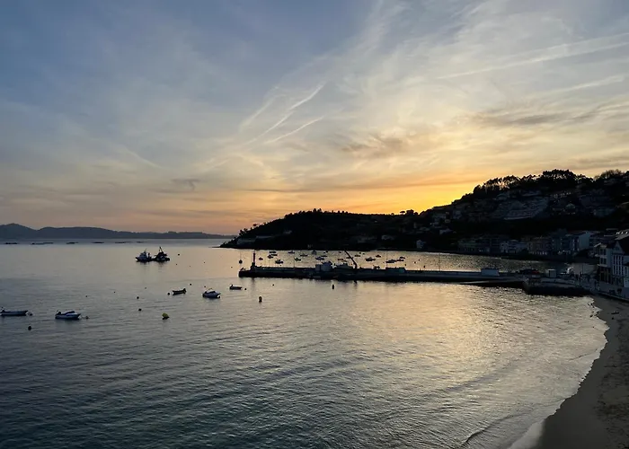 Lb, Vistas A La Ria * Raxo